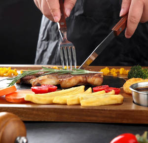 Offre spéciale Planche de service en <span class=keywords><strong>ardoise</strong></span> en bois d'acacia à usage familial Planches de charcuterie avec 2 bols pour cadeaux de douche nuptiale Cadeaux de mariage - Product Image 5