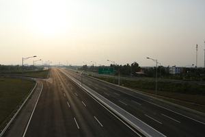 คุณภาพสูงจุ่มร้อนชุบสังกะสีรั้วสำหรับทางด่วน/ถนนประดิษฐ์โดย V-เคลือบ - Product Image 3