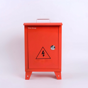Caja de distribución de energía temporal a prueba de lluvia para exteriores con patas altas y asa para uso en sitios de construcción - Product Image 4