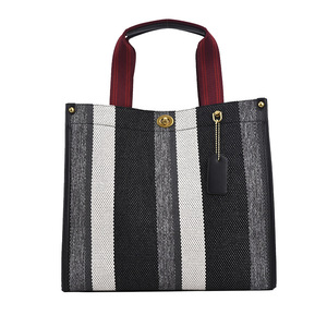 Borsa Tote in Tela alla Moda 20223 di Marche Famose, Semplice Borsa Casual in Cotone a Righe per Donna, Borsa a Tracolla - Product Image 1