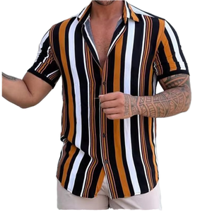 <span class=keywords><strong>Camicia</strong></span> <span class=keywords><strong>a</strong></span> Maniche Corte da <span class=keywords><strong>Uomo</strong></span> <span class=keywords><strong>a</strong></span> <span class=keywords><strong>Righe</strong></span> Verticali <span class=keywords><strong>Rosse</strong></span>, Nere e Bianche - Top Casual con Bottoni per Streetwear e Occasioni Festive - Product Image 2