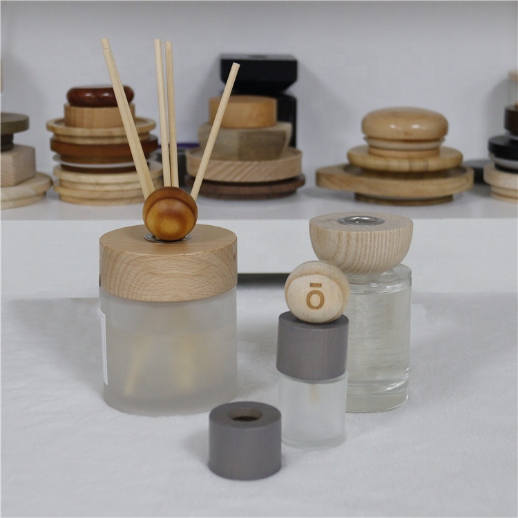 Custom Essential Oil Bottle Wood Lid