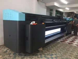Dijital yazıcı 10 Feet geniş Format UV yazıcı yüksek hassasiyetli esnek afiş baskı makinesi