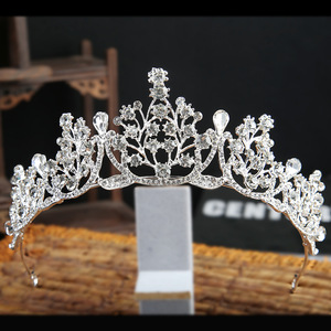 Accessoires de cheveux de <span class=keywords><strong>mariage</strong></span> de luxe baroque pour femmes diadème en alliage d'<span class=keywords><strong>or</strong></span> avec diadèmes de couronne de mariée en strass - Product Image 5