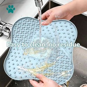Alfombrilla de Silicona Antideslizante para Perros, Diseño Moderno, a Prueba de Fugas, para Comer Lentamente, Fácil de Limpiar, Reutilizable - Product Image 3