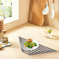 Égouttoir d'angle triangulaire en silicone enroulable, tapis de drainage pliable pour évier de cuisine, pour vaisselle, fruits et légumes