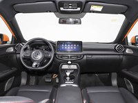 Offre Spéciale – MG5 2026 1.5T Automatique Berline d'Occasion en Excellent État, Conduite à Gauche, Toutes Options, Faible Kilométrage, Voiture Sportive d'Occasion