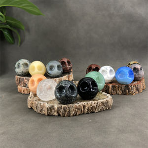 Vente en gros de crânes en cristal naturel sculptés à la main tête de fantôme pour décoration et cadeaux - Product Image 4