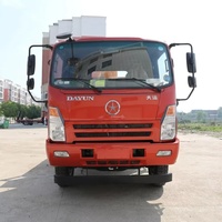 Camion-grue de construction pour le levage de matériaux de construction, la décoration de villas et les projets résidentiels haut de gamme