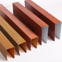 Perfil de Aluminio Decorativo para Techo, Diseño de Techo Falso de Madera con Deflector en U