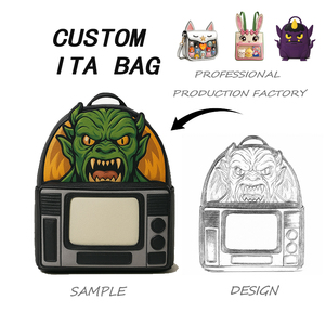 Sac à main gothique personnalisé haut de gamme, style Ita Bag, noir, avec toile d'araignée et rivets crânes, pour un style alternatif - Product Image 4