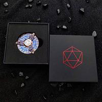 Novacross Haute Qualité en Alliage 7-en-1 Anti-stress Sensoriel : Spinner, Dés, Boussole Rotative, Roulette Fidget Métallique - Vente en Gros Usine