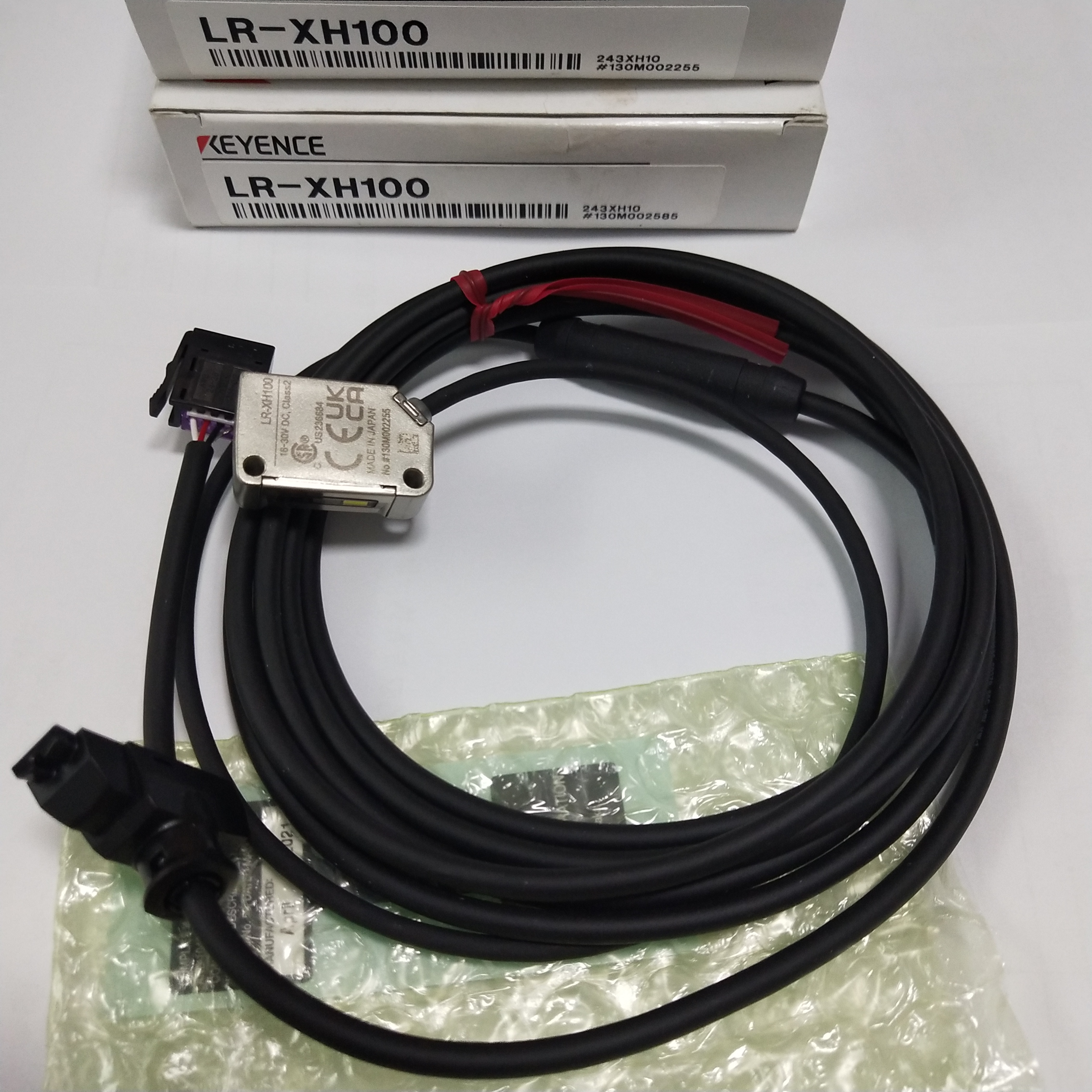KEYENCE LR-XH250デジタルCMOSレーザーセンサーヘッドセパレートアンプ