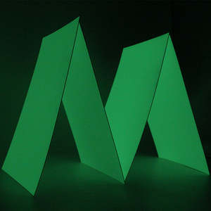 Feuille de plastique phosphorescente, plaque rigide en PVC imprimable pour marquages de sécurité et signalisation - Product Image 2