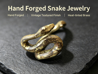 Bague Serpent Artisanale en Laiton Forgé à la Main, Réglable, Vintage, Texturée, Style Serpent Enroulé, Bijou Animal Unique Fait Main, Vente en Gros