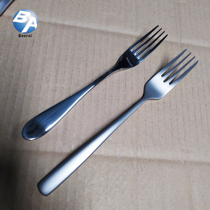 Ensemble de 8 fourchettes en acier inoxydable sablé, style occidental, pour la restauration et les cafés - Product Image 2