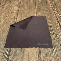 Chiffon de luxe en microfibre marron foncé 15x15 cm avec lingettes de nettoyage marron avec logo imprimé à chaud