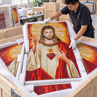 Mosaïque murale en verre fait main du Sacré-Cœur de Jésus pour la décoration murale d'hôtels, villas, spas, ou comme toile de fond d'autel d'église