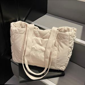 Bolso de Mano Personalizado con Logotipo Bordado para Mujer, Bolso de Hombro Acolchado de Algodón Estampado - Product Image 3