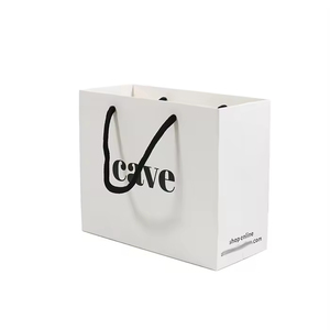 Ensemble de sacs <span class=keywords><strong>en</strong></span> <span class=keywords><strong>papier</strong></span> beige de luxe (3 pièces) avec nœud |   Logo de marque imprimé sur mesure pour l'emballage de produits et de cadeaux - Product Image 3