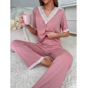 Pyjama d'été neuf à rayures avec dentelle, col en V et pantalon, ensemble deux pièces pour femme, style européen et américain, idéal pour la détente - Product Image 1