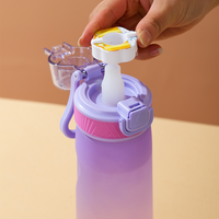 2025 parfum de fruits sans BPA sport bouteille d'eau potable saveur de fruits eau Air parfumé avec saveur dosettes tasses