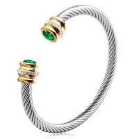 Bracelet jonc ajustable en acier inoxydable plaqué or 18 carats avec pierre de naissance CZ personnalisée pour femme QCSZ2303-021
