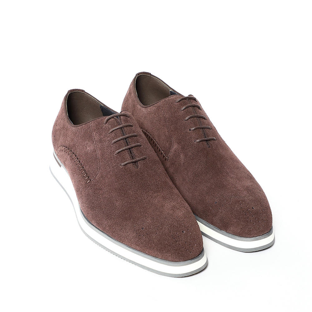 สีน้ำตาล