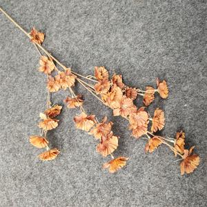 Guirnalda de cascabeles dorados, decoración de flores artificiales - Product Image 3