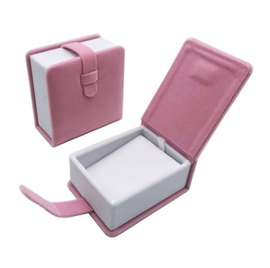 XINYUAN BGE-01 Caja de Diseño Cuadrado con Tapa Abatible, Capa Exterior de Terciopelo Rosa de Alta Gama, Mismo Color para la Correa, Blanco Puro Delicado - Product Image 1