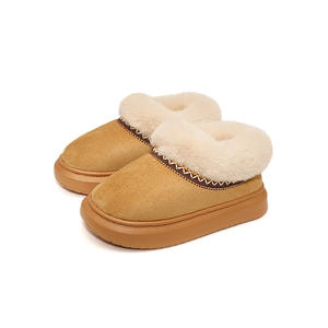 Vente en gros de nouvelles pantoufles en EVA à semelle fourrée, doublure en peluche, chaussures en coton isolées et moelleuses à prix attractif - Product Image 6