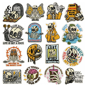 Patchs brodés thermocollants Crâne avec Phrases Inspirantes pour l'Auto-Motivation - Product Image 1