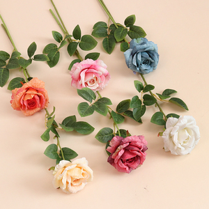 Rose artificielle en soie faite à la main, motif flocon de neige, parfumée, tige unique, style classique exquis, pour arrangement paysager, mariage et maison - Product Image 5