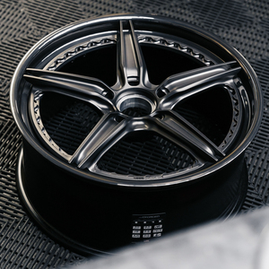 Jantes forgées 2 pièces et 3 pièces de 18, 19, 20, 21, 22, 24 et 26 pouces pour <span class=keywords><strong>Ferrari</strong></span> 812 <span class=keywords><strong>Purosangue</strong></span>, F8, SF90, F40, 296, 488, FF, 458, F360, F12, SL-500 - Product Image 1