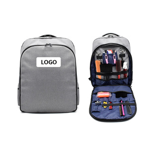 Sacs <span class=keywords><strong>de</strong></span> barbier portables <span class=keywords><strong>de</strong></span> marque privée avec plusieurs poches Instruments d'outils <span class=keywords><strong>de</strong></span> <span class=keywords><strong>coiffure</strong></span> pliables en nylon durable dans un sac <span class=keywords><strong>de</strong></span> barbier - Product Image 1
