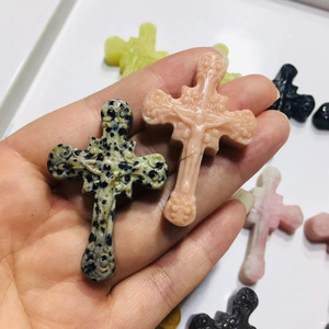 Gran oferta, crucifijo de Aventurina Natural de 5CM, artesanías talladas a mano, Cruz de cuarzo transparente, bendición religiosa para regalos <span class=keywords><strong>DIY</strong></span> - Product Image 2
