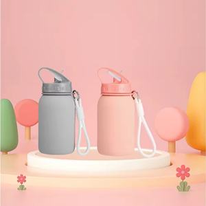 Vente en gros de nouvelles tasses à eau en silicone portables et mignonnes de 475 ml pour enfants, pour les voyages en plein air, tasse à eau pliable pour enfants - Product Image 6