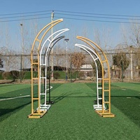 Porte-fleurs en corne de mouton très vendu, support de porte en ivoire, accessoires de mariage, arche en fer utilisée pour la décoration extérieure de mariage sur pelouse