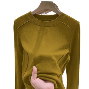 2024 nuevo hilo coreano mujer moda camiseta Base camisa Color <span class=keywords><strong>s</strong></span>ólido cuello redondo interior Otoño Invierno abrigo - Product Image 1
