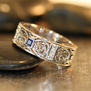 Anello Vintage Traforato con Accenti Blu per Uomo, Elegante Accessorio da Dito con Motivo Raffinato, Regalo di Moda per Feste - Product Image 3