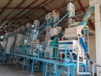 Ensemble complet de machines de traitement du riz / Machine à décortiquer le riz étuvé et machine à polir le riz