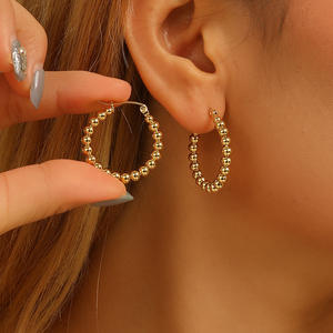 Bijoux minimalistes tendance, boucles d'oreilles géométriques épaisses, imperméables, perles, vente en gros, laiton plaqué or 18 carats - Product Image 3