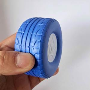 Jouets promotionnels en gros à prix réduit, balle anti-stress en mousse PU en forme de pneu - Product Image 5