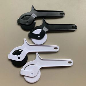 Disposable Plastic Customized <b>Roller</b> Pizza Cutter Kitchen Tool for Cutting Pizza - Product Image 4