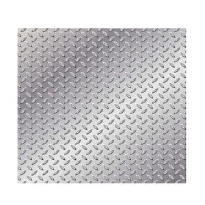 Anti Slip 5 Bars 6010 6030 Hoja de placa de aluminio en relieve de diamante para piso - Product Image 1