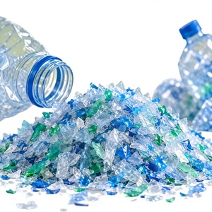 Copos de PET Reciclado de Grado Comercial (Lavados y Transparentes) Origen ZA, Suministro a Granel para Fabricantes e Importadores de Plástico - Product Image 2
