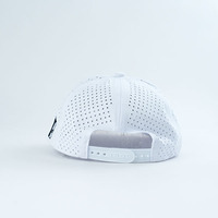 Casquette de sport unisexe haut de gamme à cinq panneaux avec logo brodé personnalisé et découpe laser – Fabricant