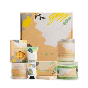 Kit de soins personnels pour femmes pour occasions spéciales Relax & Uplift Set de douche Bain avec sels de bain Bombes de bain Bougie - Product Image 1