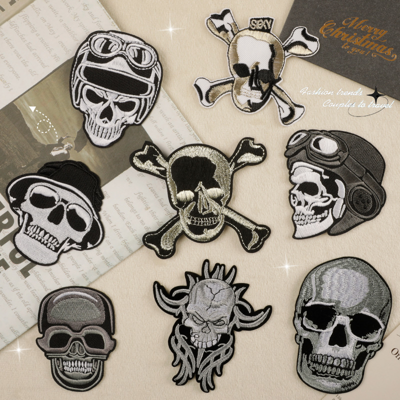 Wholesale Punk Patches Iron-On Embroidered Skull Design