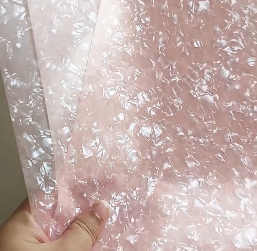 Película de PVC con Efecto Nácar de 0.17mm de Grosor, 1530x730mm, para Decoración de Superficies de Embalaje de Lujo - Product Image 3